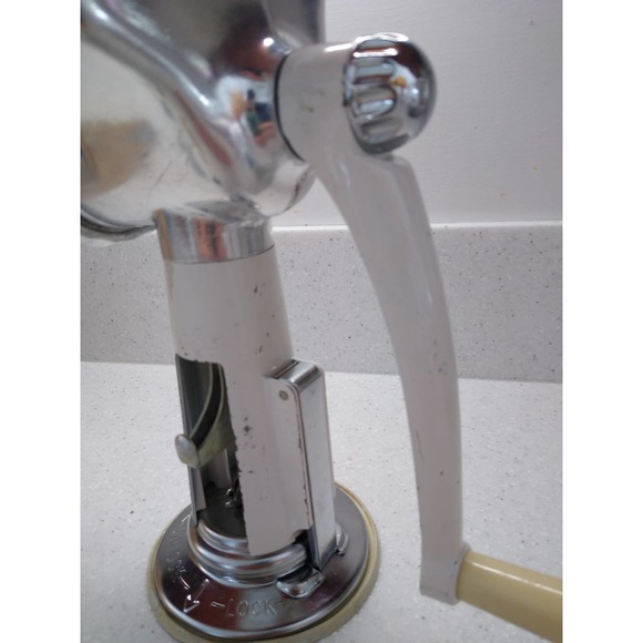 Vintage Rival 358 white Grind-O-Mat meat grinder - Picture 10 of 10
